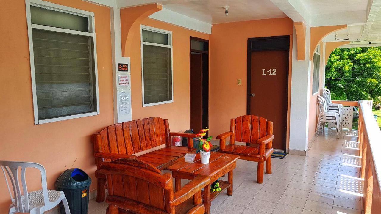 White Beach Guest House Puerto Galera Eksteriør bilde